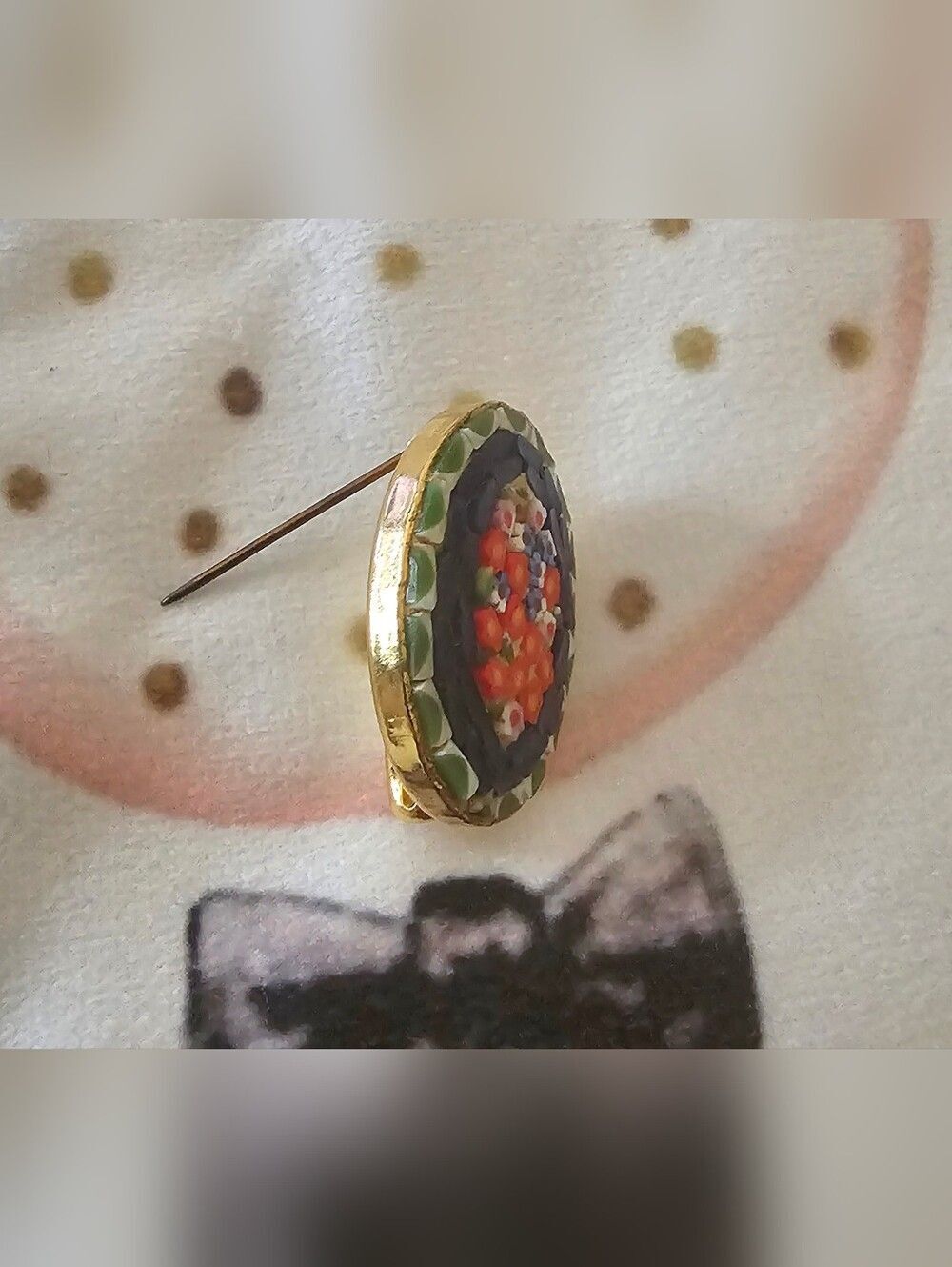 Vintage Floral Micro Mosaic Oval Ring - Black and Orange - Picture 2 of 4